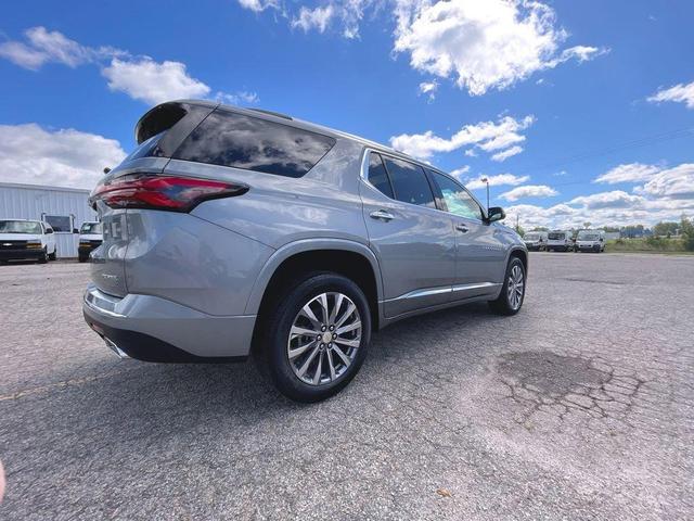 Photo of 2023 Sterling Gray Metallic Chevrolet Traverse