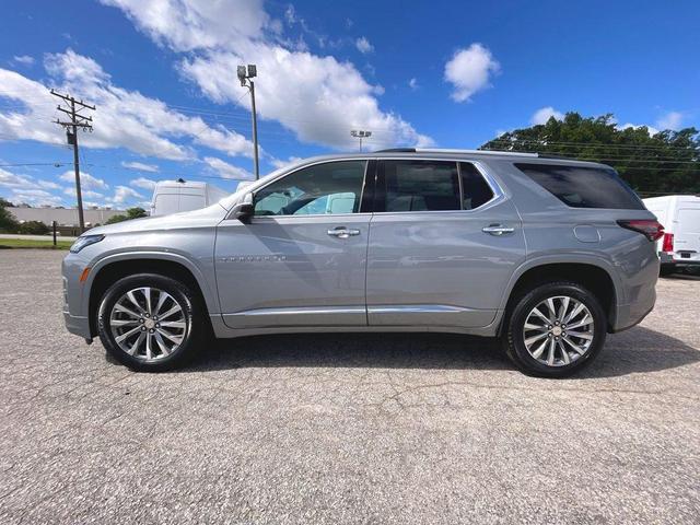 Photo of 2023 Sterling Gray Metallic Chevrolet Traverse