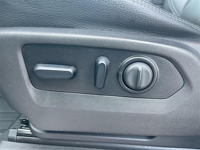 Photo of 2021 White Frost Tricoat GMC Sierra 1500