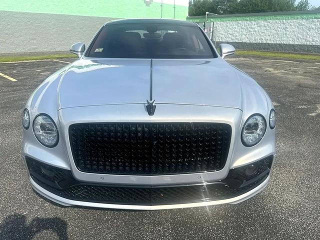Photo of 2022 Silver Bentley Flying Spur