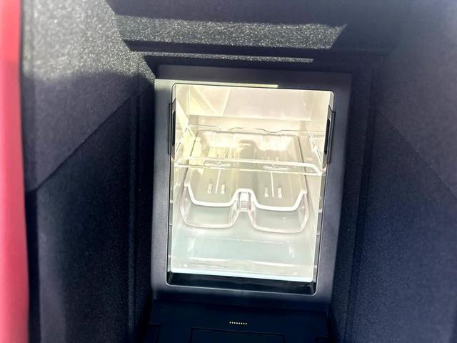 Photo of 2022 Silver Bentley Flying Spur