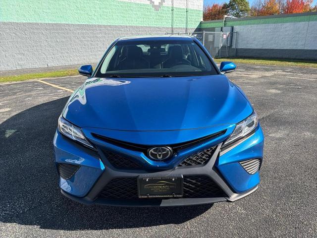 Photo of 2018 Blue Toyota Camry