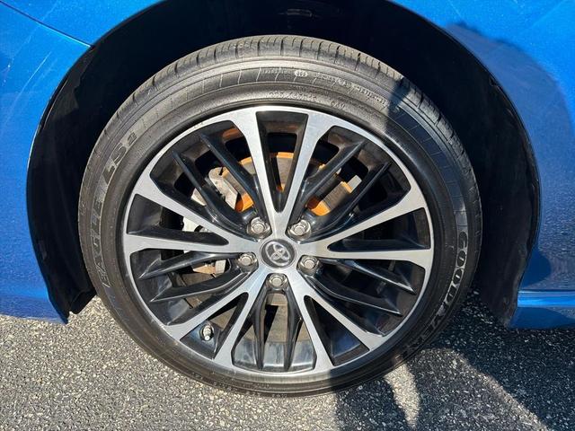 Photo of 2018 Blue Toyota Camry