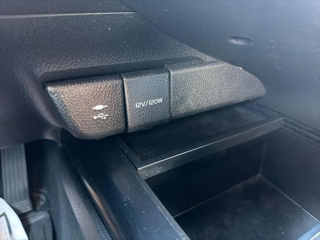 Photo of 2018 Blue Toyota Camry