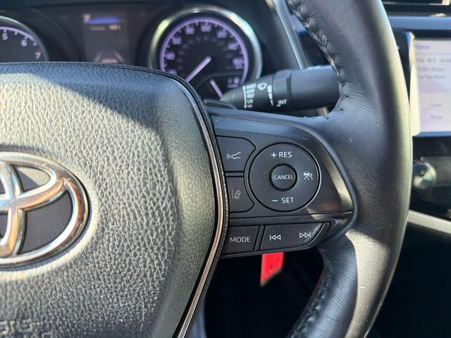 Photo of 2018 Blue Toyota Camry