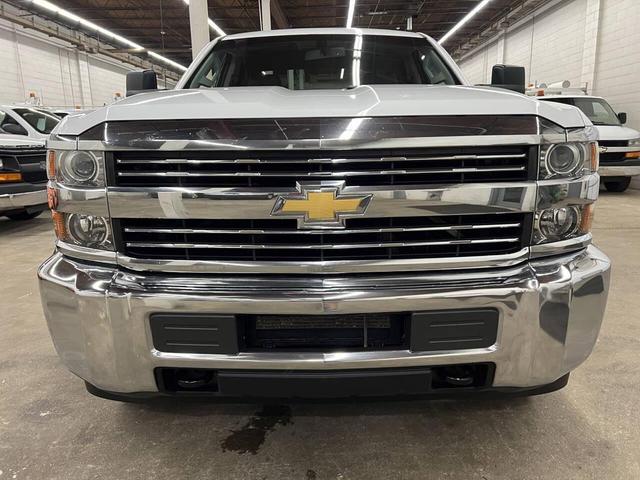 Photo of 2018 Summit White Chevrolet Silverado 2500