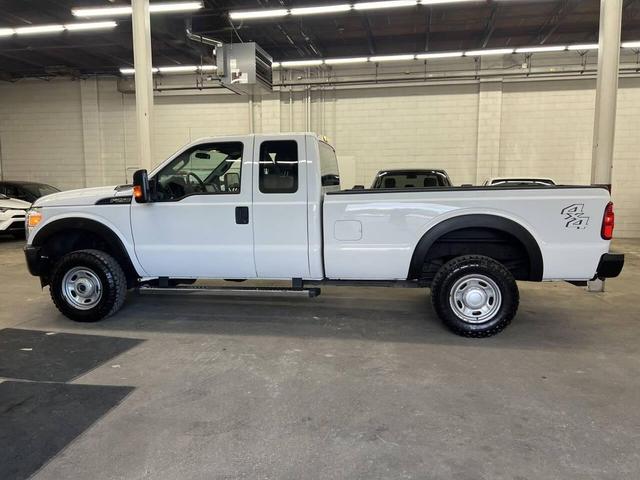 Photo of 2015 Oxford White Ford F-250