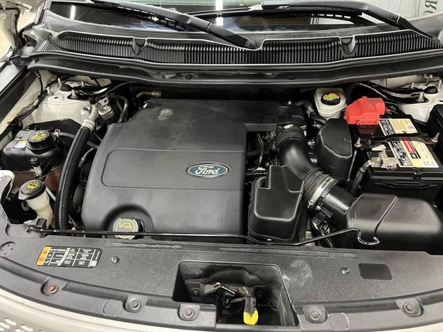Photo of 2015 Oxford White Ford Explorer