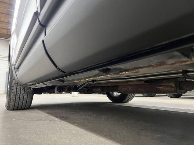 Photo of 2015 Oxford White Ford Explorer