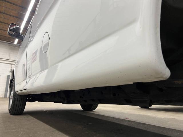 Photo of 2018 Summit White Chevrolet Express 2500