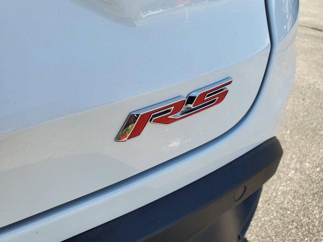 Photo of 2025 Summit White Chevrolet Trax