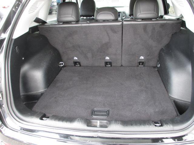 Photo of 2019 Diamond Black Crystal Pearlcoat Jeep Compass