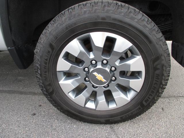 Photo of 2023 Silver Ice Metallic Chevrolet Silverado 2500