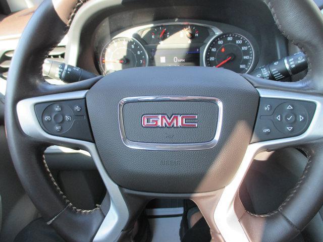 Photo of 2021 White Frost Tricoat GMC Acadia