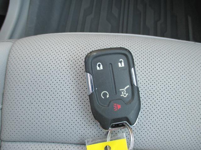 Photo of 2021 White Frost Tricoat GMC Acadia
