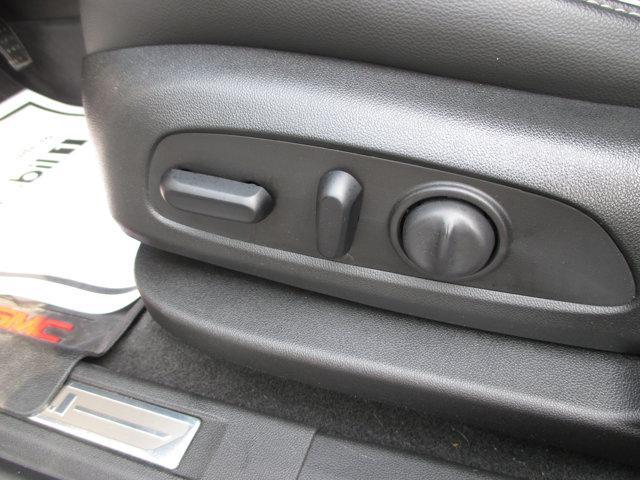 Photo of 2019 Quicksilver Metallic GMC Acadia
