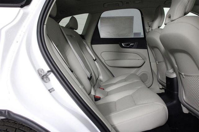 Photo of 2025 Crystal White Volvo XC60 Plug-In Hybrid