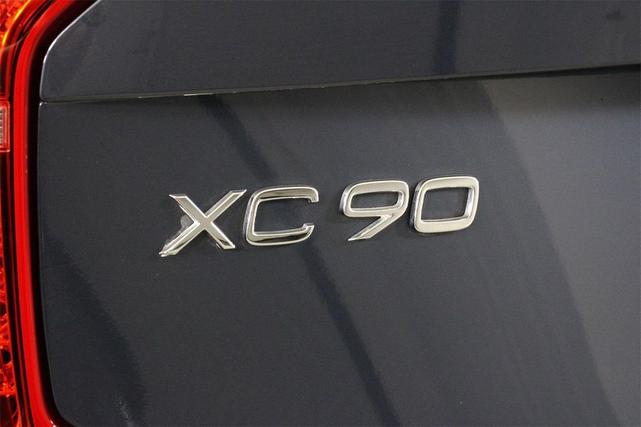 Photo of 2023 Denim Blue Metallic Volvo XC90 Recharge Plug-In Hybrid