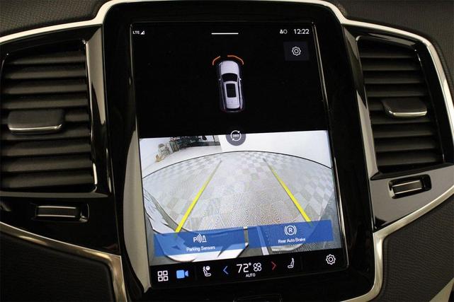 Photo of 2023 Denim Blue Metallic Volvo XC90 Recharge Plug-In Hybrid