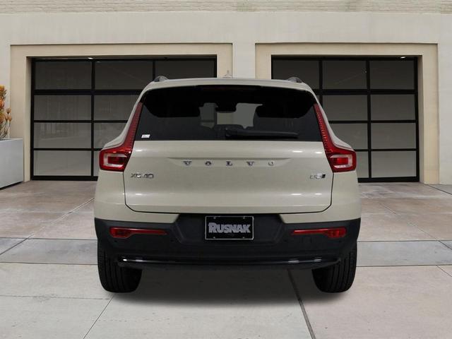 Photo of 2026 Sand Dune Metallic Volvo XC40