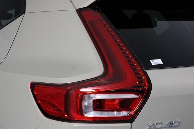 Photo of 2026 Sand Dune Metallic Volvo XC40