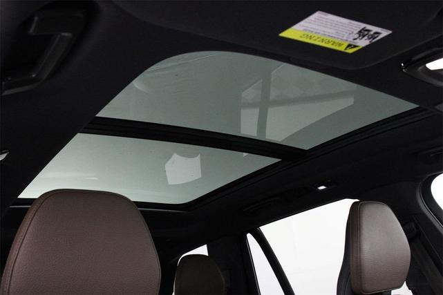 Photo of 2023 Onyx Black Metallic Volvo XC90 Recharge Plug-In Hybrid