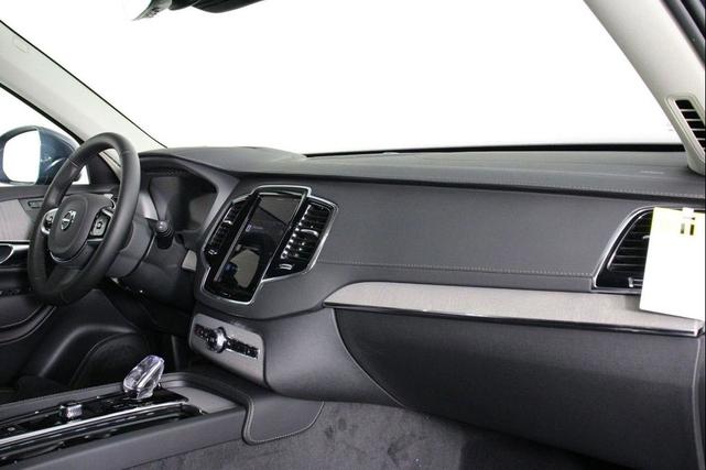 Photo of 2025 Denim Blue Volvo XC90