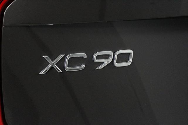 Photo of 2024 Platinum Grey Metallic Volvo XC90 Recharge Plug-In Hybrid