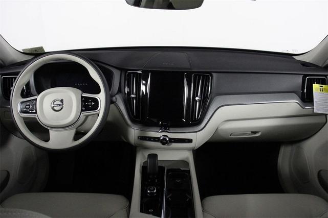 Photo of 2025 Crystal White Volvo XC60 Plug-In Hybrid