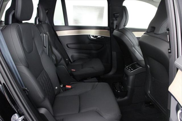 Photo of 2025 Onyx Black Volvo XC90 Plug-In Hybrid