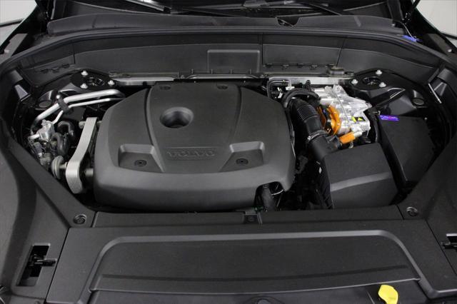 Photo of 2025 Onyx Black Volvo XC90 Plug-In Hybrid