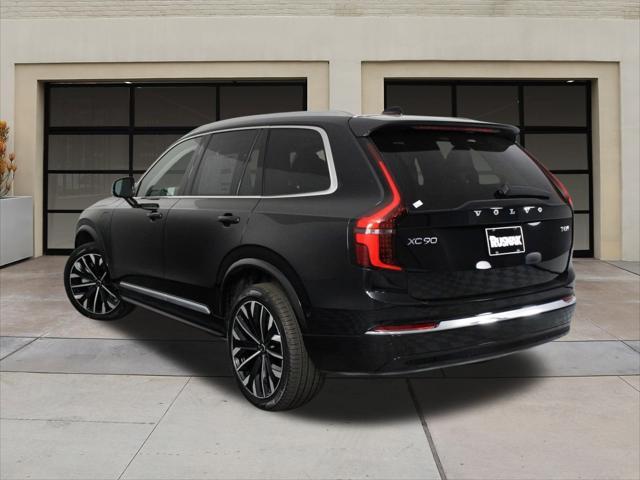 Photo of 2025 Onyx Black Volvo XC90 Plug-In Hybrid