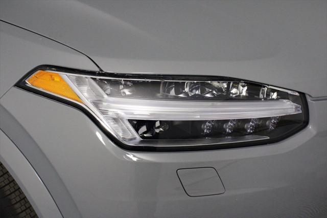 Photo of 2025 Vapour Gray Volvo XC90