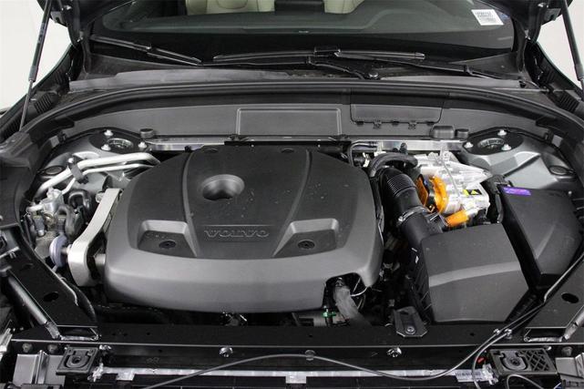 Photo of 2026 Forest Lake Volvo XC60 Plug-In Hybrid