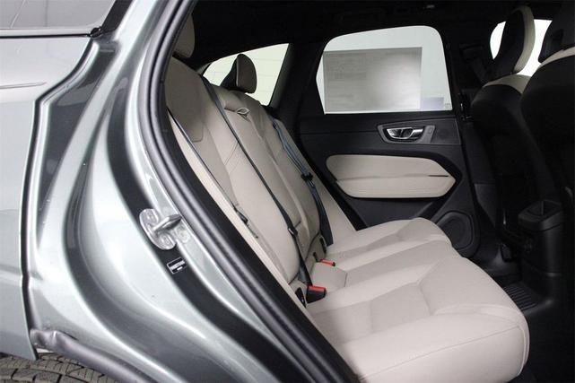 Photo of 2026 Forest Lake Volvo XC60 Plug-In Hybrid