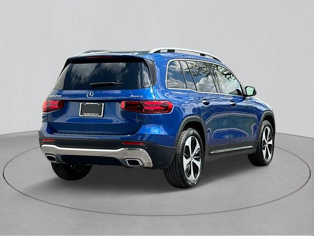 Photo of 2024 Starling Blue Metallic Mercedes-Benz GLB 250
