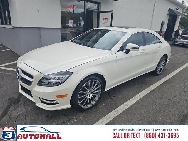Photo of 2014 White Mercedes-Benz S-Class