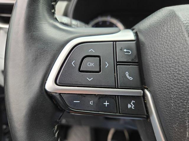 Photo of 2022 Moon Dust Toyota Highlander