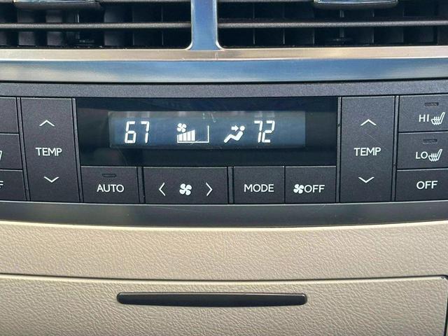 Photo of 2011 Starfire Pearl Lexus LX 570