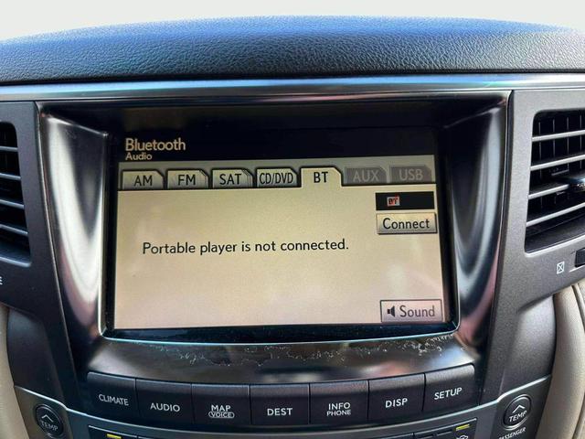 Photo of 2011 Starfire Pearl Lexus LX 570