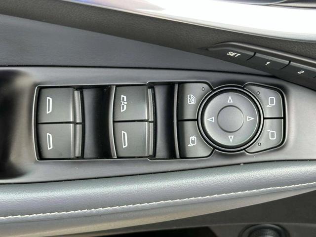 Photo of 2018 White Buick Enclave