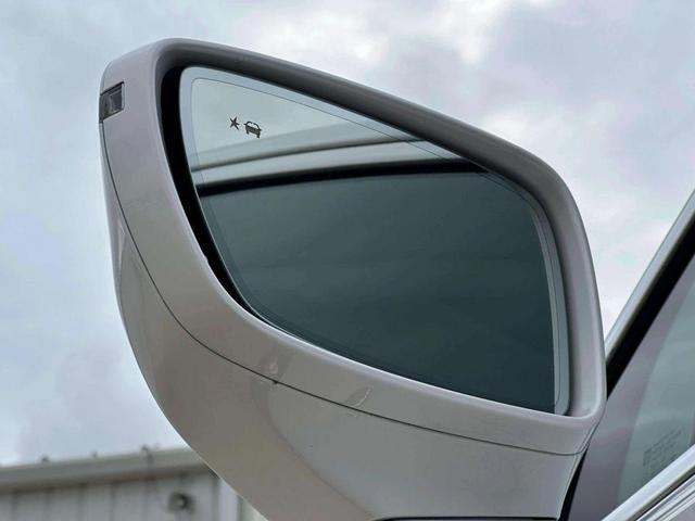 Photo of 2018 White Buick Enclave