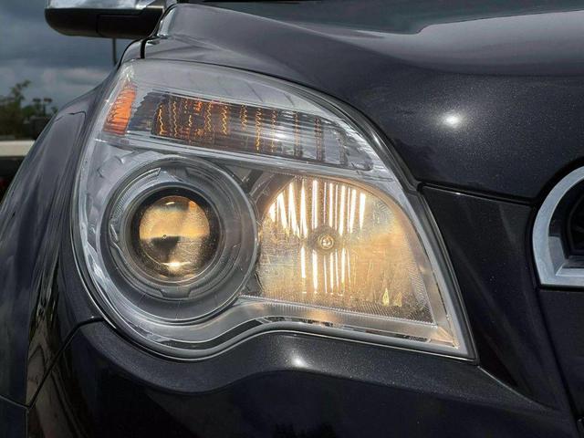 Photo of 2015 Black Chevrolet Equinox