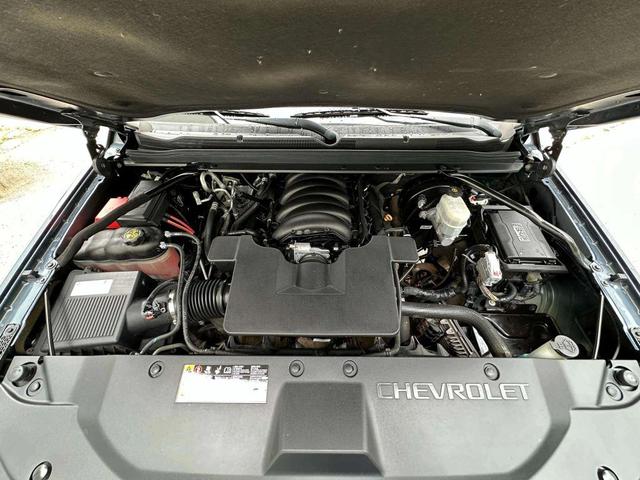 Photo of 2019 Blue Velvet Metallic Chevrolet Suburban