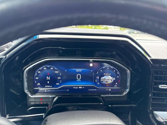 Photo of 2022 Black Chevrolet Silverado 1500