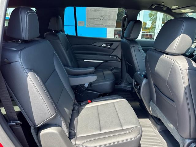 Photo of 2025 Radiant Red Tintcoat Chevrolet Traverse