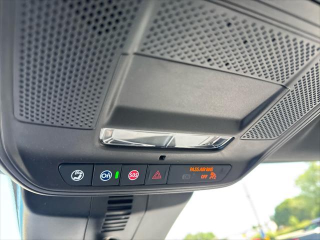 Photo of 2025 Radiant Red Tintcoat Chevrolet Traverse