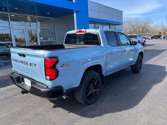 Photo of 2025 Snowdrift Metallic Chevrolet Colorado