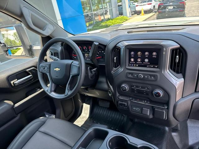 Photo of 2025 Summit White Chevrolet Silverado 3500