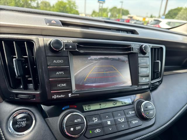 Photo of 2018 Ruby Flare Pearl Toyota RAV4